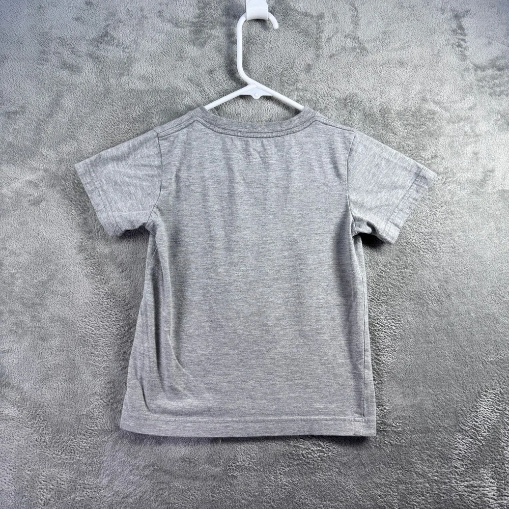 Nike Tee Sneaker Shoe Box Graphic T-Shirt Kids Size 6 Gray Athletic Cut